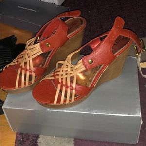 Wedge heel
